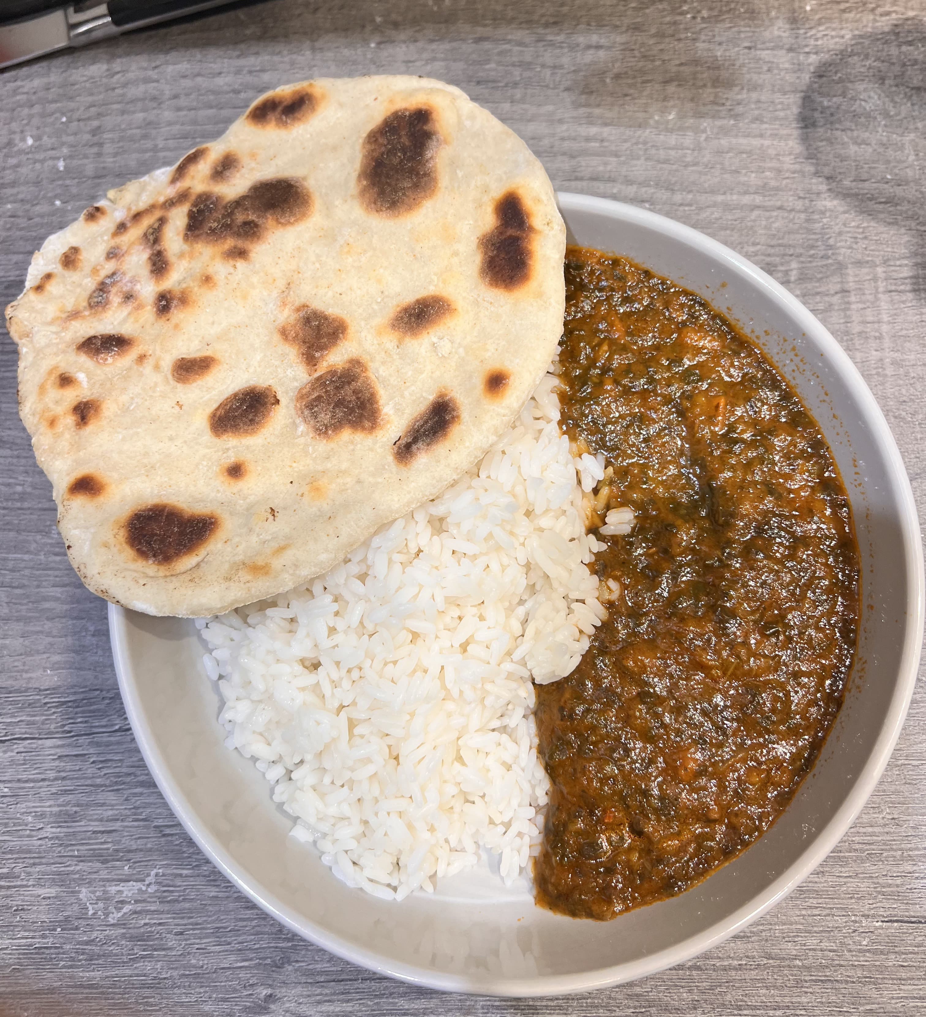 Simple Garlic and Coriander Naan Bread